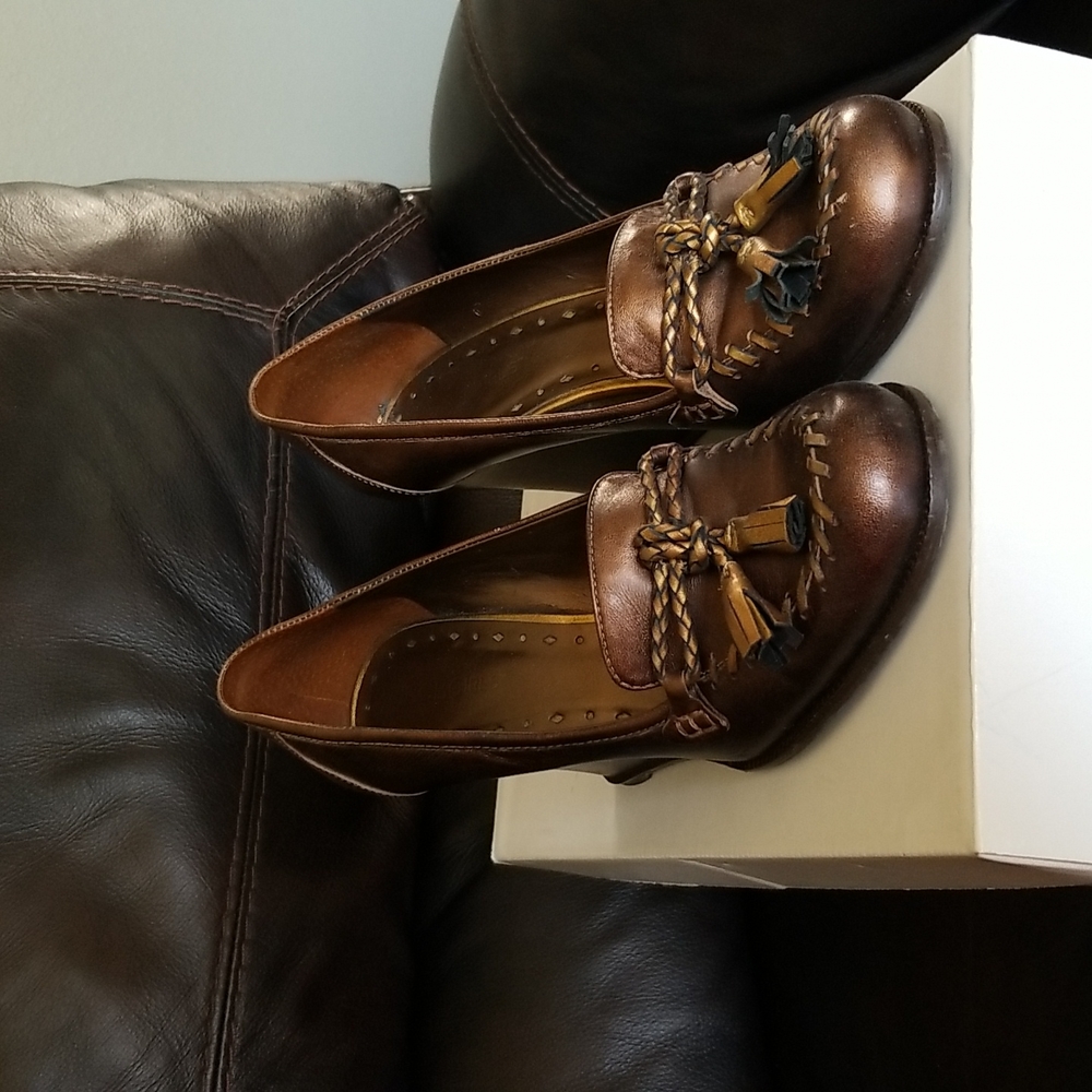 BCBG Girls Oxford/Penny Loafer wedges